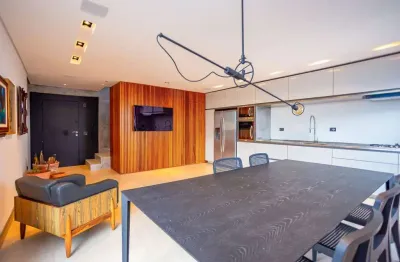 Cobertura triplex semimobiliada de 1 suíte com vista panorâmica no batel, em curitiba | ref 244