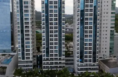 Frente mar em balneario camborio 5 dormitorios 6 vagas mobiliado