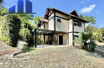 Casa com 3 quartos à venda na Rua Três Rios/3, Chácara Santa Lúcia, Carapicuíba