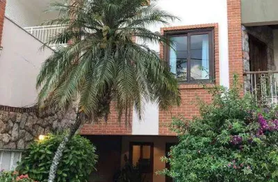 Alto padrão/ sobrado 428 m²/ 4 dorm/ 3 suítes/ espaço gourmet/ cond. granja olga