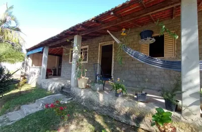Chácara 1000m² em araçoiaba/ 2 dorm./ varanda/ árvores frutíferas