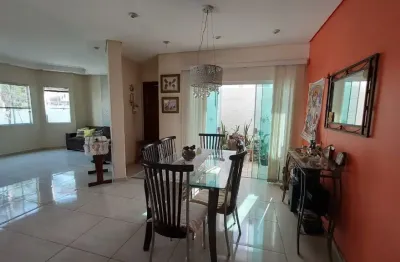 Casa condomínio ibiti do paço/ 3 dorm./ 4 vagas/ quintal amplo/ só 950 mil