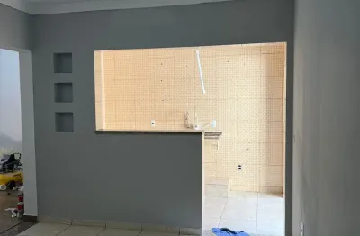 Casa assobradada com 200 m²/ 4 dorm./ 2 wc´s/ 2 vagas/ jardim são guilherme