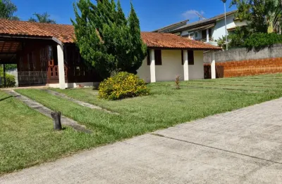 Chácara em condomínio/ 898 m²/ 3 dorm./ piscina/ campo do meio