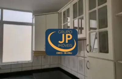 Apto 60 m²/ 2 dorm./ cozinha com armários/ à 2 min. da prefeitura/ só r$ 255 mil