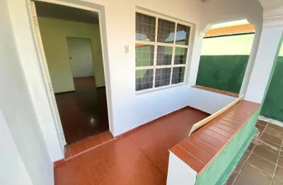 Casa térrea/ 2 dorm./ edícula/ quintal/ ac. av. santa cruz/ só r$ 375 mil