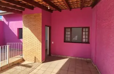 Casa térrea central parque/ 2 dorm./ edícula/ piscina/ só 430 mil