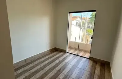 Sobrado à venda/ 2 dorm./ 2 wc´s/ sacada/ vila almeida/ só 250 mil