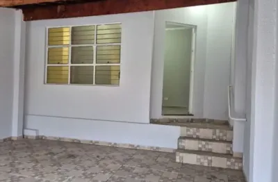 Casa térrea à venda/ 2 dorm./ à 2 min. do shopping cidade sorocaba/ só 270 mil