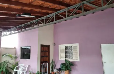 Casa com 130 m²/ 2 dorm./ edícula/ central parque/ só r$ 325 mil