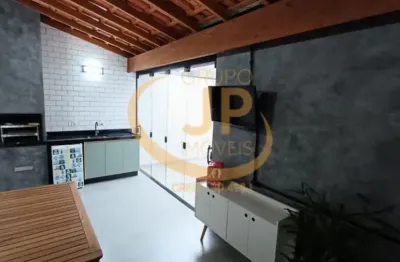 Casa térrea em condomínio/ modificada/ 2 dorm./ 2 vagas/ quintais do imperador