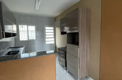 Casa térrea em condomínio fechado/ 2 dorm./ 2 vagas/ quintal/ só 295 mil/ éden