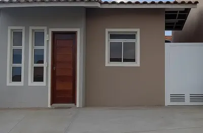 Casa em cond. fechado/ 2 dorm./ lazer/ ac. av. américo figueiredo