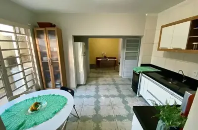 Sobrado 4 dorm./ 3 wc´s/ varanda/ 3 vagas/ júlio de mesquita/ só 399 mil