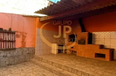 Oportunidade! sobrado podendo ser 02 casas/ espaço gourmet/ permuta por chácara
