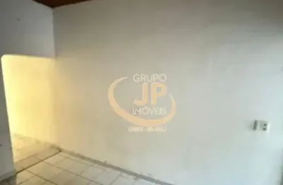 Casa com 2 Dorm./ Quintal e Potencial de Ampliação na Vila Santana/ Só 182 mil!