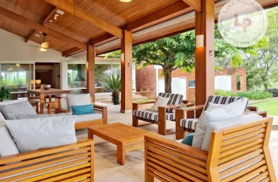 Lindíssima casa de campo mobiliada à venda na Fazenda da Grama