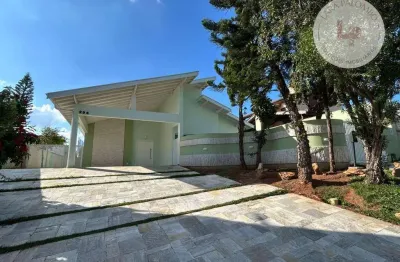 Casa com 4 dormitórios à venda, 250 m² por R$ 2.150.000,00 - Condomínio Estância Marambaia - Vinhedo/SP