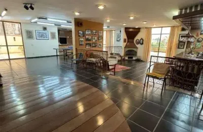 Casa com 6 dormitórios à venda, 1058 m² por r$ 5.000.000,00 - chácara urbana - jundiaí/sp