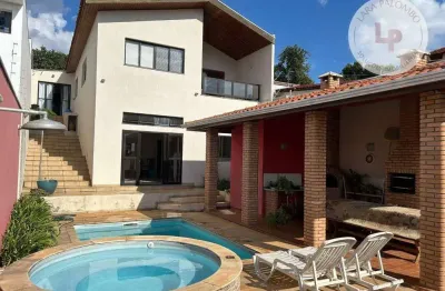 Casa à venda 3 dormitórios(1 suíte), 4 banheiros, escritório, área total 400m²,área construída 254m² em jardim pacaembu/jundiaí