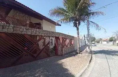 Casa com 3 quartos para alugar na Rua Lázaro Rúbens Moreira da Silva, Parque da Represa, Jundiaí