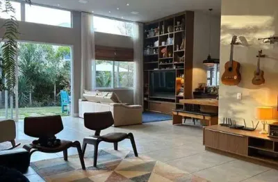 Casa com 4 dormitórios à venda, 232 m² por r$ 2.100.000,00 - caxambu - jundiaí/sp