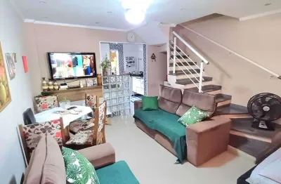 Sobrado indiviual 800m da praia - 2 dorms , suíte, churrasqueira