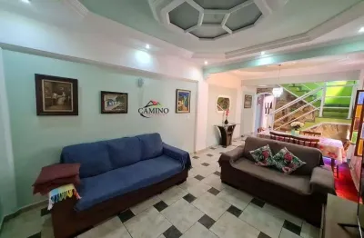 Sobrado à venda com 02 dormitórios, 120 m², em vicenote de carvalh, guarujá/sp