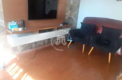 Casa com 3 quartos à venda na Rua Atílio Vianello, 129, Vila Vianelo, Jundiaí