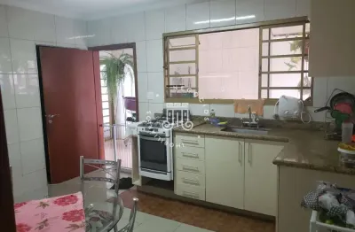 Casa à venda com 03 suíte, localizado no parque da represa na cidade de jundiaí/sp