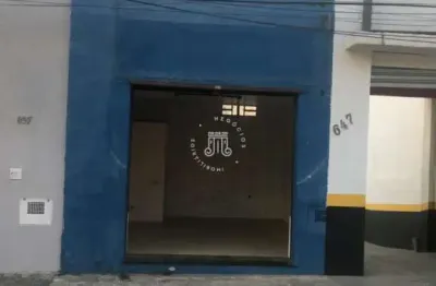 Salão comercial com amplo estacionamento para locação no centro de jundiaí/sp