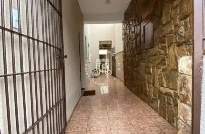 Casa - sobrado à venda com 03 dormitórios localizada no bairro vila santa rosa em jundiaí-sp.