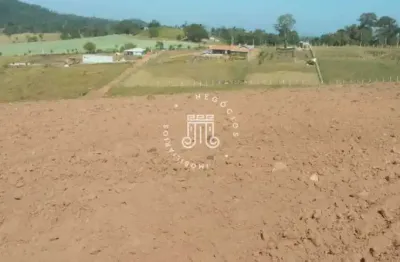 Terreno rural a venda no bairro maracanã em jarinu/sp com lago e nascente.
