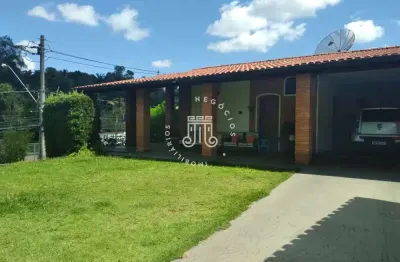 Casa padrão à venda com 03 dormitórios no bairro jardim colonial em jundiaí./sp