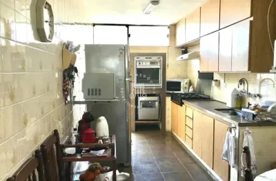 Casa com 4 quartos à venda na Rua Leonor Pinheiro da Silva, 175, Parque do Colégio, Jundiaí