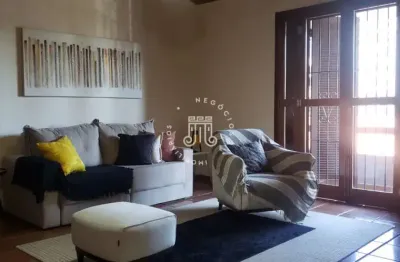 Casa com 3 quartos à venda na Rua Professora Raquel Carderelli, 33, Anhangabaú, Jundiaí