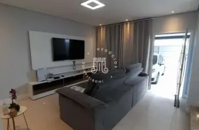 Sobrado à venda com 03 dormitórios (01 suíte) - no residencial santa giovana em jundiaí/sp.