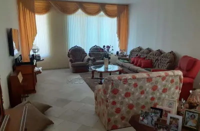 Casa térrea à venda localizada no bairro ponte são joão, jundiaí - sp.