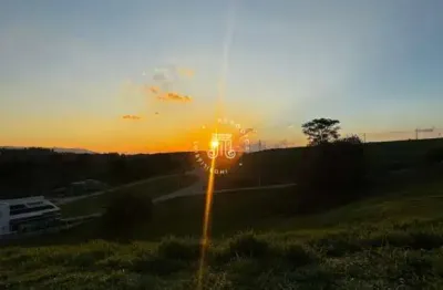 Terreno à venda no condomínio terra caxambu cidade de jundiaí-sp