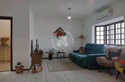 Casa à venda com 3 dormítorios na vila galvão em jundiaí/sp (próximo ao maxi shopping)