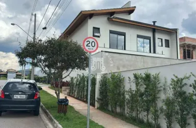 Casa à venda no reserva ermida - 4 domirtórios, piscina e vista para a serra do japi