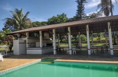 Chácara / sítio com 6 quartos para alugar na Rua Luiza Porcari Corassa, Chacara, 479, Medeiros, Jundiaí