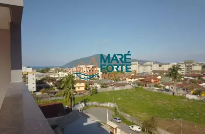 Linda cobertura no centro de ubatuba com vista parcial para o mar e vista para serra