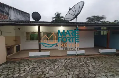 Oportunidade para quem procura um imóvel de esquina no br. pereque açu para fazer ponto comercial ou kitnet próximo a praia