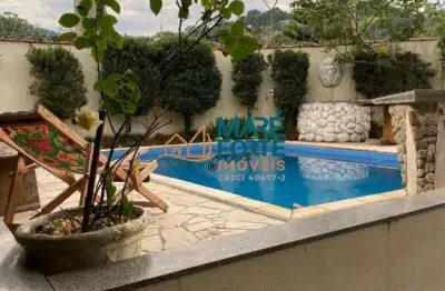 Sobrado com 04 dormitorios varanda gourmet e piscina
