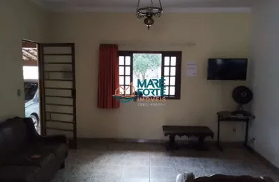 Casa bem arejada com terreno de 500 mts no centro de ubatuba sp