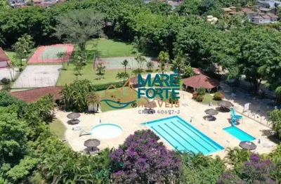 Terreno de 450m² em condominio fechado com excelnte estrutura de lazer!