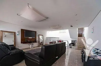 Sobrado amplo, sobrado com 04 dormitórios sendo 02 suítes e 06 vagas de garagem - vila bastos, santo andré.