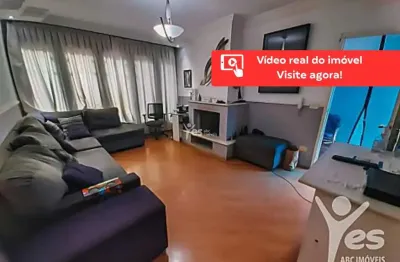 Casa térrea de 230m², com planejados, 03 dormitórios e 04 vagas de garagem – vila pires, santo andré.