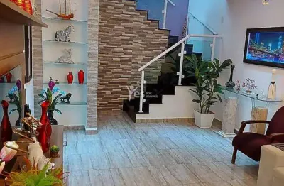 Sobrado com 03 dormitórios sendo 01 suíte e 03 vagas de garagem, na vila lutécia, santo andré.